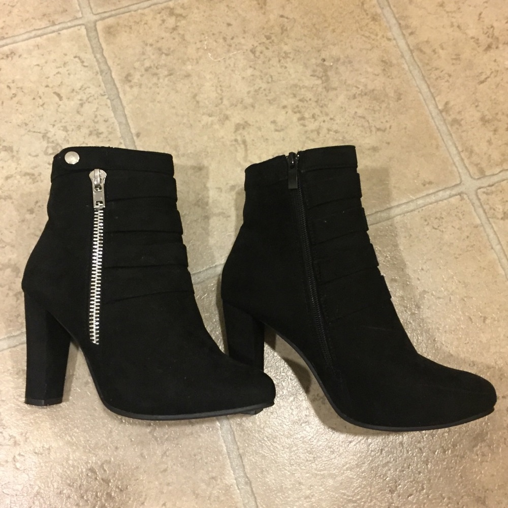 Black Boots